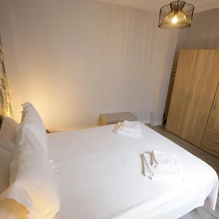 Atico Casa Lola شقة *